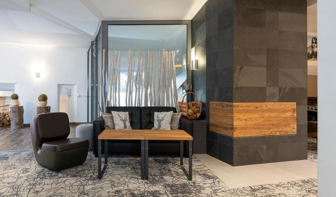 Residenz Hochalm - In - Out 4*